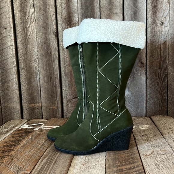 Noel Collection Suede with zipper boots size 8 - Picture 2 of 11